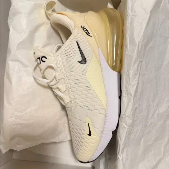 Nike Air Max 270 Beige and White Sneakers - Picture 2 of 6
